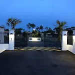 Pour 6, Domaine Avec Piscine Domek alpejski