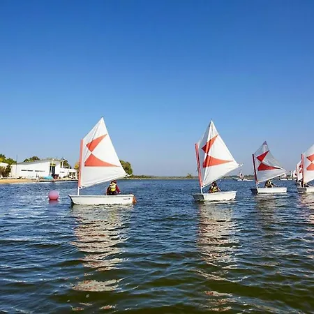Pour 6, Domaine Avec Piscine Saint-Hilaire-de-Riez